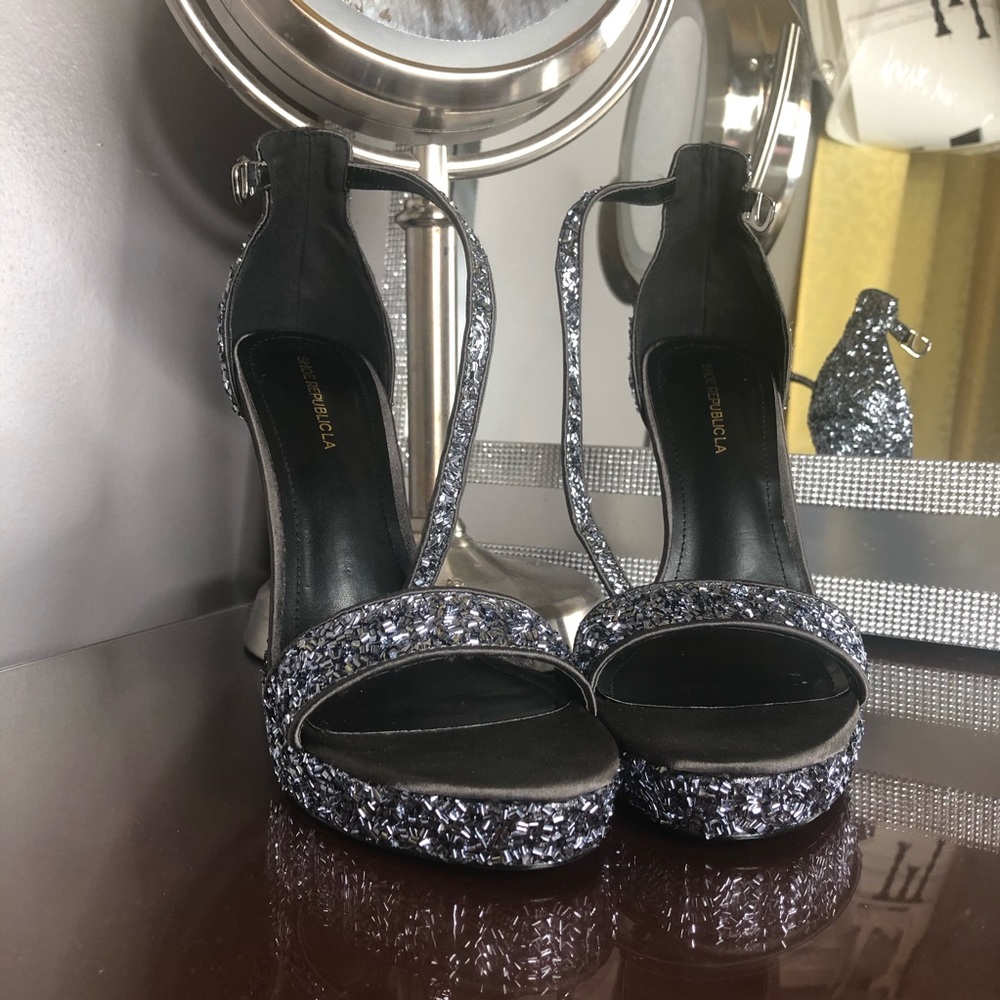 Shoe Republic LA beautiful heels